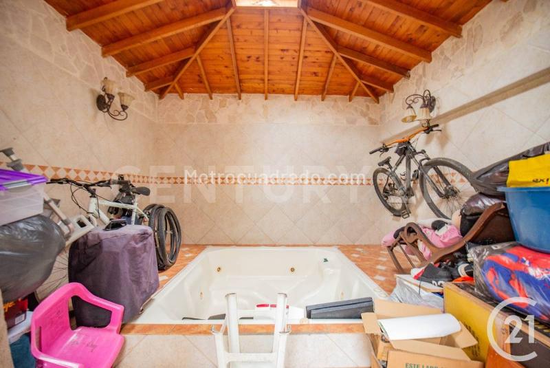 Spacious 4BR House in Laureles - 7