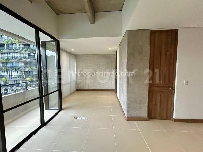 Apartamento en arriendo en Ciudad Del Rio, Medellín · foto 2 de 16