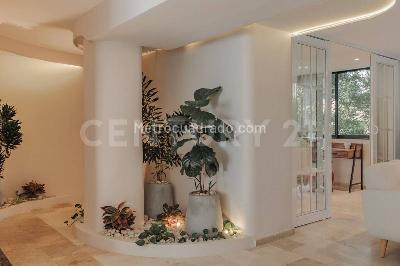 Apartamento de 2 alcobas en arriendo en El Poblado, Medellín, 147 m² · foto 2 de 20