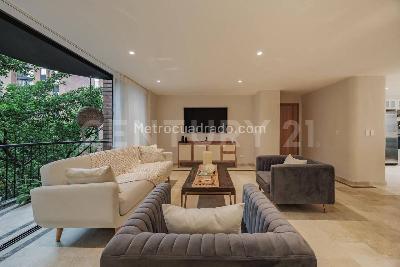 Apartamento de 2 alcobas en arriendo en El Poblado, Medellín, 147 m² · foto 18 de 20
