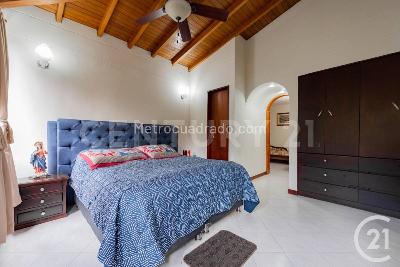 Apartamento de 3 alcobas en venta en El Poblado, Medellín, 157 m² · foto 16 de 20