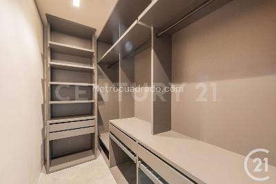 Apartamento en venta en El Poblado, Medellín · foto 11 de 19