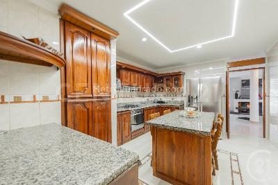 Casa de 4 alcobas en venta en El Poblado, Medellín, 250 m² · foto 8 de 20