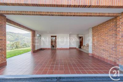 Casa de 3 alcobas en venta en La Doctora, Sabaneta, 1200 m² · foto 3 de 20