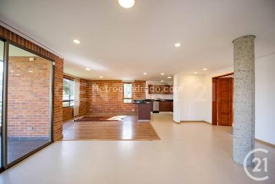 Casa de 3 alcobas en venta en La Doctora, Sabaneta, 1200 m² · foto 9 de 20