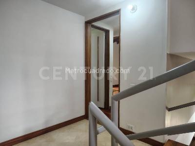Casa de 4 alcobas en arriendo en El Poblado, Medellín, 252 m² · foto 15 de 20