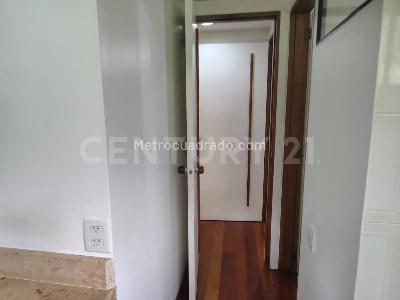 Casa de 4 alcobas en arriendo en El Poblado, Medellín, 252 m² · foto 20 de 20