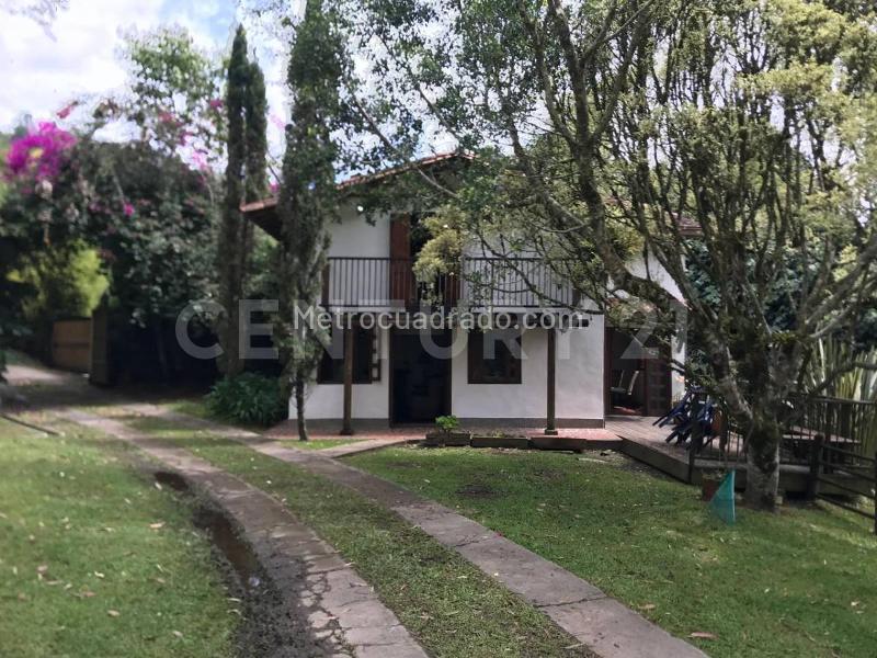 2BR Finca in Retiro (2500 m²) - 2