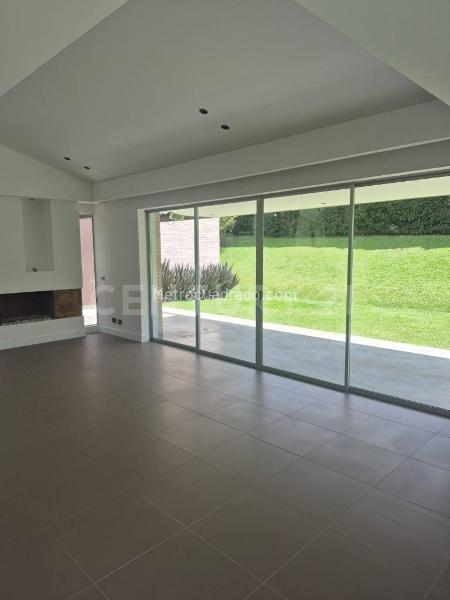 4BR House in Alto De Las Palmas (1730 m²) - 4