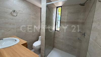Apartamento de 3 alcobas en venta en El Poblado Las Lomas, Medellín, 111 m² · foto 16 de 20