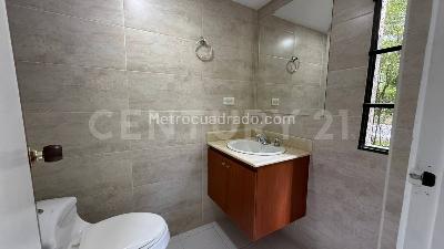 Apartamento de 3 alcobas en venta en El Poblado Las Lomas, Medellín, 111 m² · foto 17 de 20