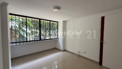 Apartamento de 3 alcobas en venta en El Poblado Las Lomas, Medellín, 111 m² · foto 6 de 20