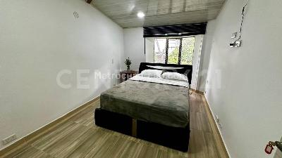Apartamento de 3 alcobas en venta en Las Lomas, Medellín, 126 m² · foto 9 de 16
