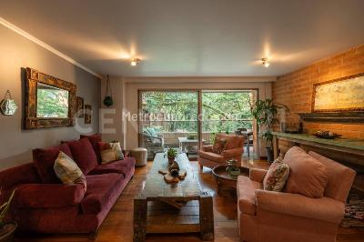 Apartamento en venta en El Poblado, Medellín · foto 2 de 20