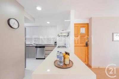 Apartamento de 2 alcobas en venta en El Poblado, Medellín, 100 m² · foto 10 de 20