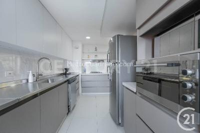Apartamento de 2 alcobas en venta en El Poblado, Medellín, 100 m² · foto 11 de 20