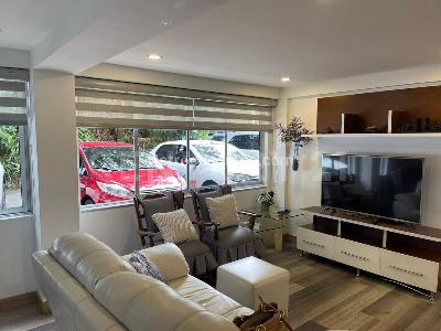 Apartamento de 1 alcoba en venta en Loma De Los Bernal, Medellín, 52 m² · foto 7 de 14