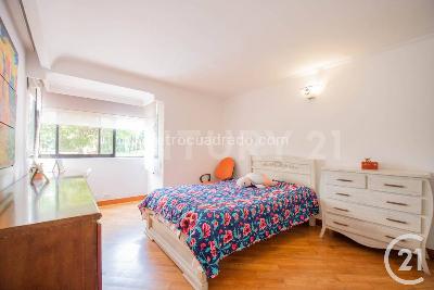 Casa de 4 alcobas en venta en El Poblado, Medellín, 644 m² · foto 13 de 20
