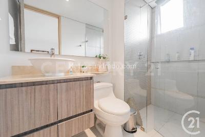 Apartamento de 3 alcobas en venta en El Poblado, Medellín, 240 m² · foto 10 de 20
