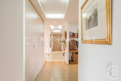 Apartamento de 3 alcobas en venta en El Poblado, Medellín, 240 m² · foto 16 de 20