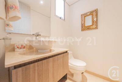 Apartamento de 3 alcobas en venta en El Poblado, Medellín, 240 m² · foto 19 de 20