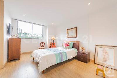 Apartamento de 3 alcobas en venta en El Poblado, Medellín, 240 m² · foto 9 de 20