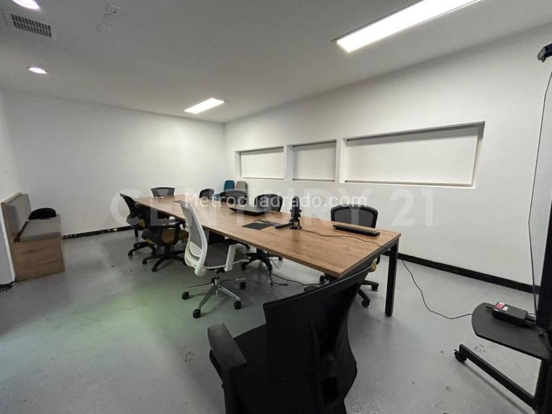 Oficina en Arriendo, Castropol, Medellín – další