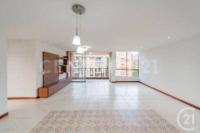 Apartamento en venta en Envigado, Envigado · foto 3 de 20