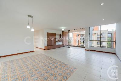Apartamento en venta en Envigado, Envigado · foto 6 de 20