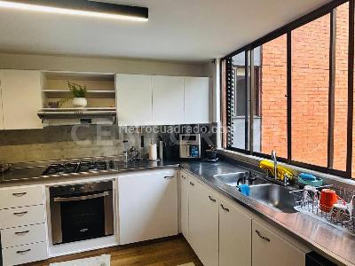 Apartamento de 3 alcobas en venta en El Poblado, Medellín, 140 m² · foto 4 de 20
