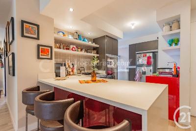 Apartamento de 2 alcobas en venta en El Poblado, Medellín, 90 m² · foto 9 de 20