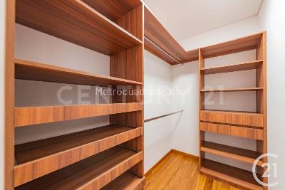 Apartamento de 4 alcobas en venta en El Poblado, Medellín, 200 m² · foto 13 de 20