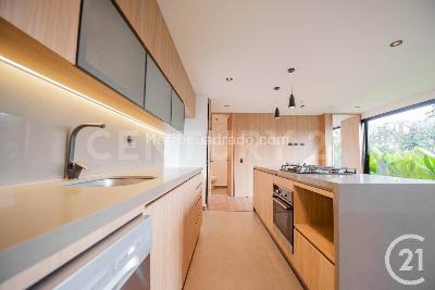 Apartamento de 1 alcoba en venta en Envigado, Envigado, 60 m² · foto 2 de 20
