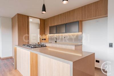 Apartamento de 1 alcoba en venta en Envigado, Envigado, 60 m² · foto 3 de 20