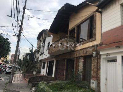 Casa de 5 alcobas en venta en Laureles, Medellín, 300 m² · foto 2 de 10