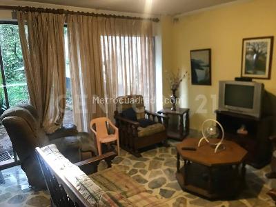 Casa de 5 alcobas en venta en Laureles, Medellín, 300 m² · foto 4 de 10