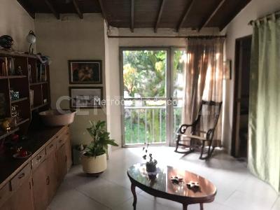 Casa de 5 alcobas en venta en Laureles, Medellín, 300 m² · foto 6 de 10