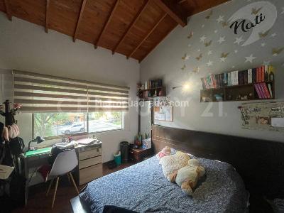 Casa de 3 alcobas en venta en Loma Del Esmeraldal, Envigado, 167 m² · foto 11 de 16