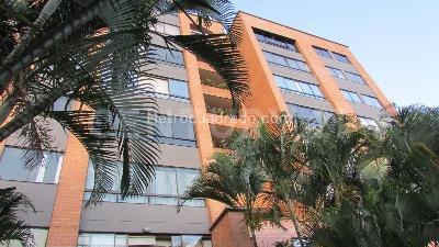 Apartamento en venta en Loma Del Indio, Medellín · foto 2 de 20