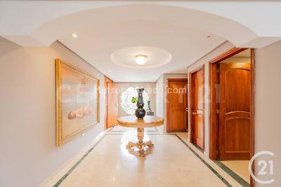 Apartamento de 3 alcobas en venta en El Poblado, Medellín, 215 m² · foto 10 de 20