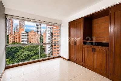 Apartamento de 3 alcobas en arriendo en El Poblado Santa Maria De Los Angeles, Medellín, 64 m² · foto 2 de 9