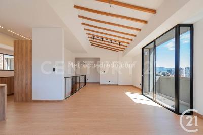 Apartamento de 3 alcobas en venta en El Poblado, Medellín, 135 m² · foto 2 de 19