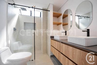 Apartamento de 3 alcobas en venta en El Poblado, Medellín, 135 m² · foto 11 de 19