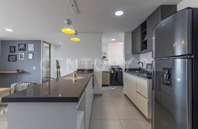Apartamento de 2 alcobas en arriendo en Belen La Palma, Medellín, 73 m² · foto 7 de 16