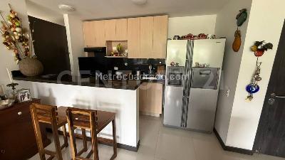 Apartamento en venta en Loma De Las Brujas, Envigado · foto 3 de 8
