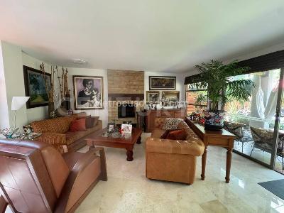 Apartamento de 2 alcobas en venta en Loma Del Chocho, Envigado, 293 m² · foto 14 de 20