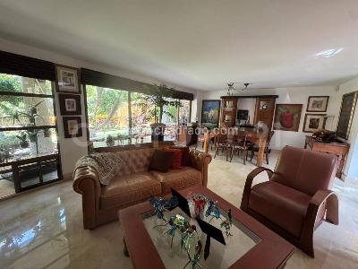 Apartamento de 2 alcobas en venta en Loma Del Chocho, Envigado, 293 m² · foto 18 de 20