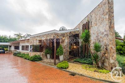 Casa de 4 alcobas en venta en Alto De Las Palmas, Envigado · foto 2 de 20