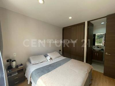 Apartamento en venta en Loma Del Esmeraldal, Envigado · foto 9 de 20