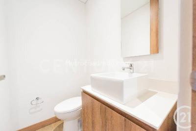 Apartamento en arriendo en Ciudad Del Rio, Medellín · foto 8 de 14